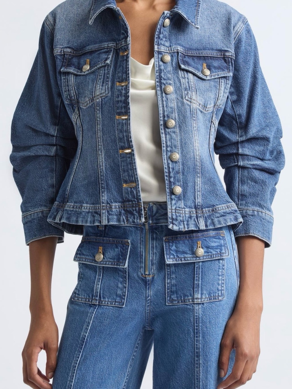 Cinq à Sept
Gina Fitted Stretch
Denim Jacket Size - XS